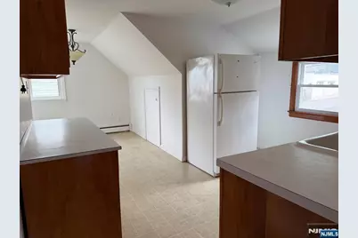 654 Chase Avenue 2 #2, Lyndhurst Township, NJ 07071 - Photo 11