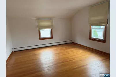 654 Chase Avenue 2 #2, Lyndhurst Township, NJ 07071 - Photo 5