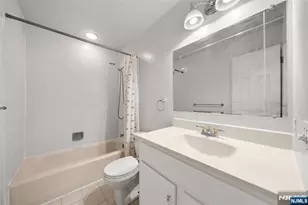 531 Windsor Dr, Palisades Park, NJ 07650 - Photo 17