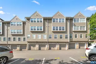 531 Windsor Dr, Palisades Park, NJ 07650 - Photo 3