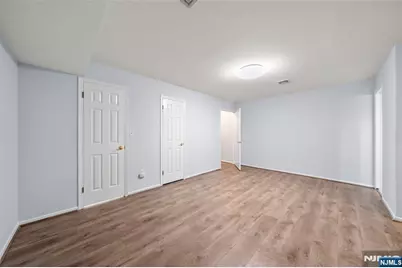 531 Windsor Drive 303 #303, Palisades Park, NJ 07650 - Photo 15