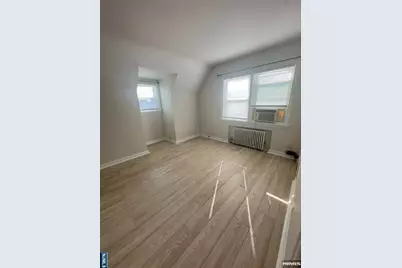 92 Aberdeen Court 2 #2, Haledon, NJ 07508 - Photo 5