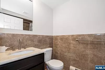 2344 Franklin Street, Fort Lee, NJ 07024 - Photo 19