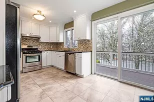 2344 Franklin St, Fort Lee, NJ 07024 - Photo 9