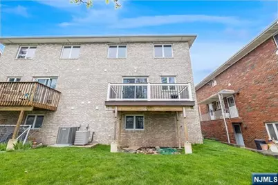 2344 Franklin Street, Fort Lee, NJ 07024 - Photo 25