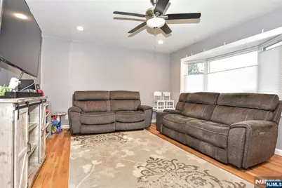 132 Charlton Avenue, Lodi, NJ 07644 - Photo 7