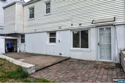 132 Charlton Avenue, Lodi, NJ 07644 - Photo 25