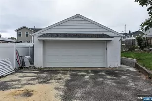 132 Charlton Ave, Lodi, NJ 07644 - Photo 29