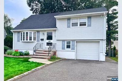 7 Hobart Court, Rochelle Park Township, NJ 07662 - Photo 1