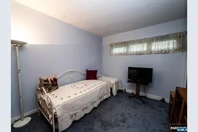220 Clinton Avenue, Clifton, NJ 07011 - Photo 17