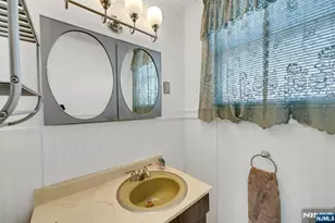 204 Tontine Ave, Lyndhurst Township, NJ 07071 - Photo 37
