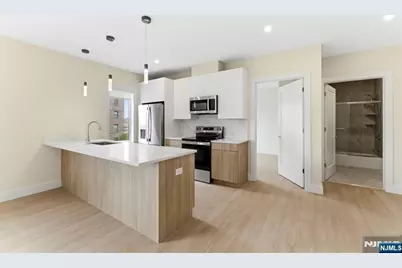 850 Broad Avenue B #B, Ridgefield, NJ 07657 - Photo 7