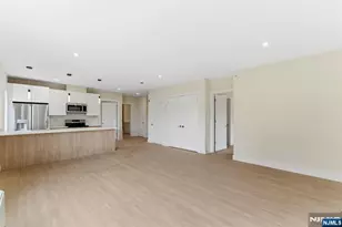 850 Broad Ave B, Ridgefield, NJ 07657 - Photo 9