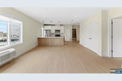 850 Broad Avenue B #B, Ridgefield, NJ 07657 - Photo 5