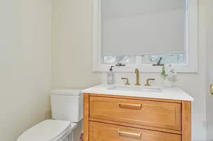 372 McKinley Blvd, Paramus, NJ 07652 - Photo 21