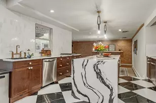 372 McKinley Blvd, Paramus, NJ 07652 - Photo 13