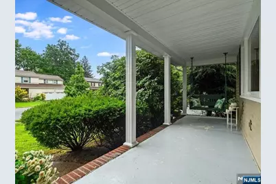 372 McKinley Boulevard, Paramus, NJ 07652 - Photo 3