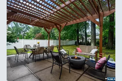 372 McKinley Boulevard, Paramus, NJ 07652 - Photo 33