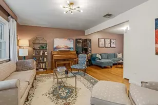 372 McKinley Blvd, Paramus, NJ 07652 - Photo 5