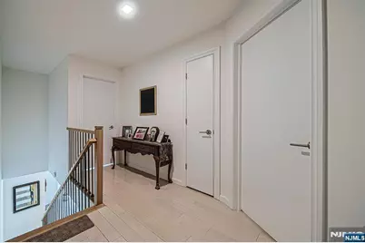 419 Stillwell B #B, Fort Lee, NJ 07024 - Photo 27