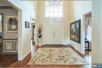 290 McCloud Drive, Fort Lee, NJ 07024 - Photo 9