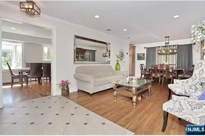 61 Intervale Road, Par-troy Hills Twp., NJ 07005 - Photo 5