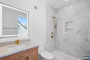 853 Pleasantview Terrace 1, Ridgefield, NJ 07657 - Photo 17