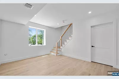 853 Pleasantview Terrace 1 #1, Ridgefield, NJ 07657 - Photo 13