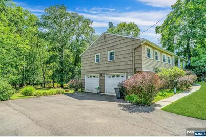 260 River Drive, River Vale Township, NJ 07675 - Photo 43