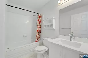 2198 Kent Ct, Mahwah, NJ 07430 - Photo 25
