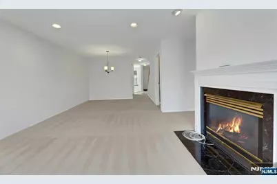 2198 Kent Court, Mahwah, NJ 07430 - Photo 15