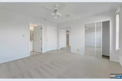 2198 Kent Court, Mahwah, NJ 07430 - Photo 21