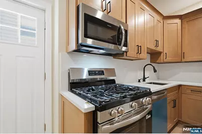30 Edison Street 1 #1, Bloomfield, NJ 07003 - Photo 5