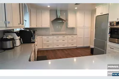 133 Reldyes Avenue, Leonia, NJ 07605 - Photo 3