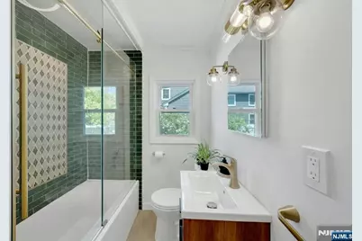 389 Bergen Boulevard, Oradell, NJ 07649 - Photo 17