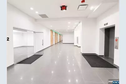 1642 Schlosser Suite 4 - 2nd F #Suite 4 - 2nd F, Fort Lee, NJ 07024 - Photo 3