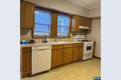 45 Morrissee Avenue, Wallington, NJ 07057 - Photo 3