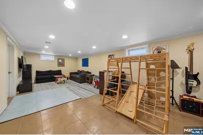 418 Ivy Lane, Englewood, NJ 07631 - Photo 17
