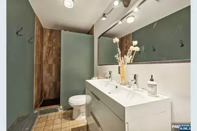 17 Oxford Street 1 #1, Montclair, NJ 07042 - Photo 9