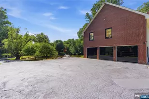 60 Brookside Dr, Upper Saddle River, NJ 07458 - Photo 47