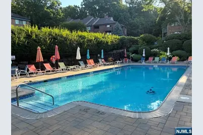 132 Indian Hollow Court, Mahwah, NJ 07430 - Photo 13