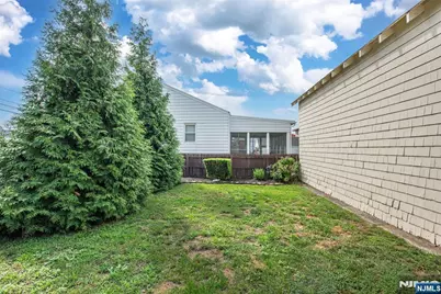 65 Vreeland Avenue, Hackensack, NJ 07601 - Photo 21