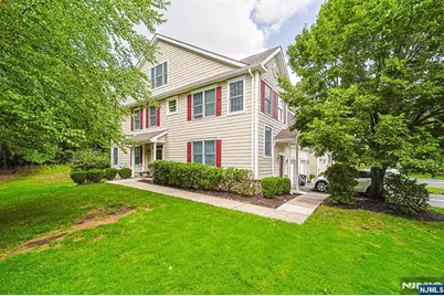 66 Pheasant Run 16 #16, Old Tappan, NJ 07675 - Photo 3