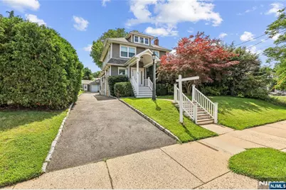 199 Larch Avenue, Teaneck Township, NJ 07666 - Photo 3
