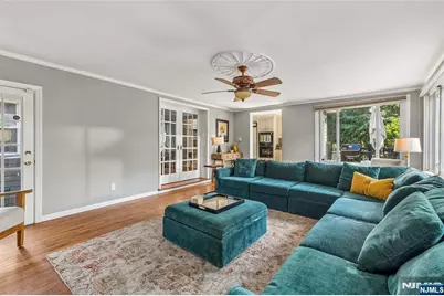 199 Larch Avenue, Teaneck Township, NJ 07666 - Photo 7