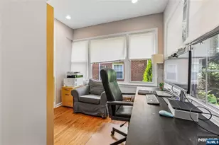 199 Larch Ave, Teaneck Township, NJ 07666 - Photo 15