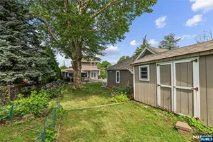 199 Larch Ave, Teaneck Township, NJ 07666 - Photo 5