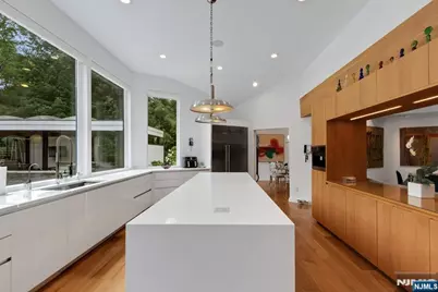 34 Warren Lane, Alpine, NJ 07620 - Photo 11