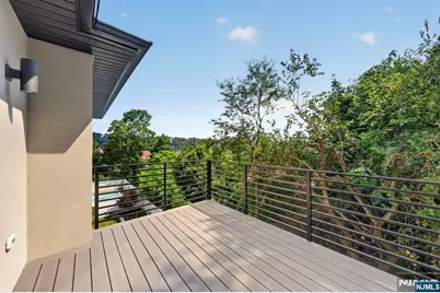 122 Edsall Avenue, Palisades Park, NJ 07650 - Photo 23