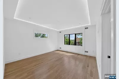 122 Edsall Avenue, Palisades Park, NJ 07650 - Photo 35